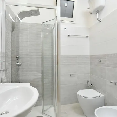 Andre' , كاستيلاباتي