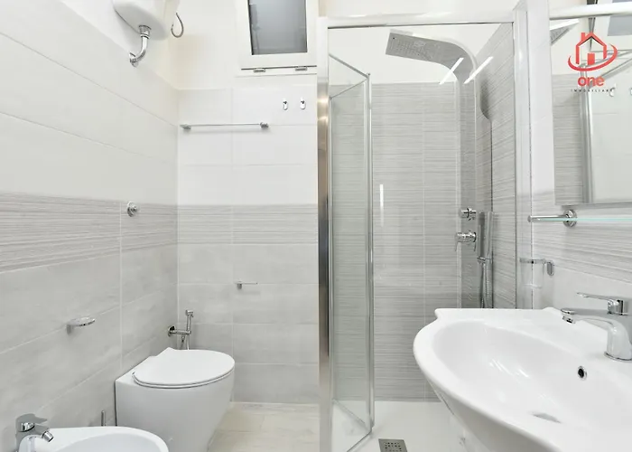 Andre' , 卡斯特拉巴特