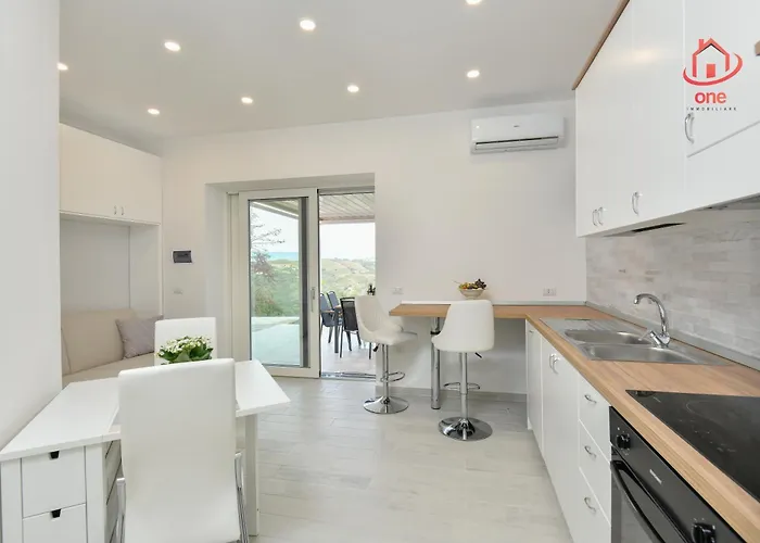 Andre' , 公寓 卡斯特拉巴特