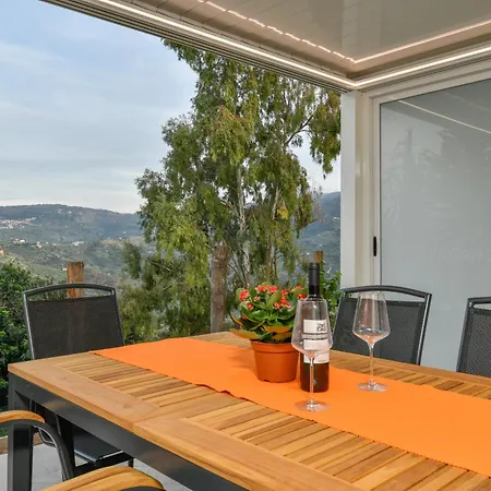 Andre' , Apartment Castellabate