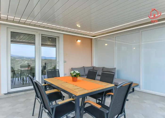 아파트 Andre' , *